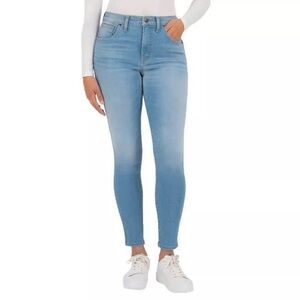 NWOT Kirkland Signature High Rise Light Blue Skinny Jeans Size 4